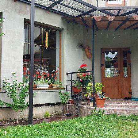 Ukrainochka Hotel Slavske Exterior photo