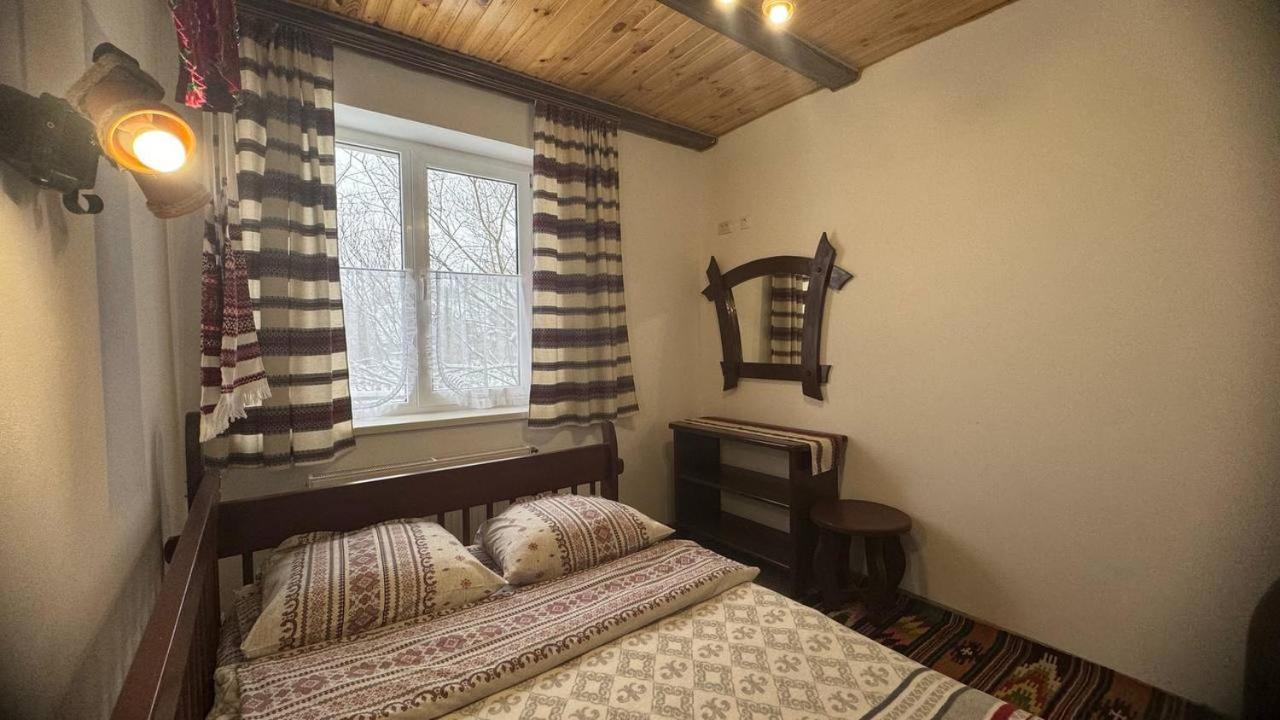 Ukrainochka Hotel Slavske Exterior photo