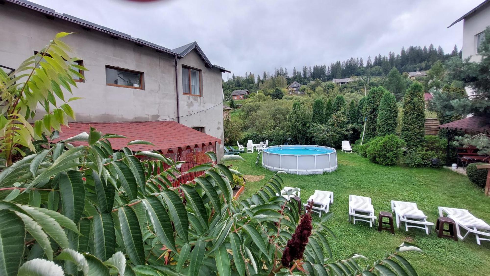 Ukrainochka Hotel Slavske Exterior photo